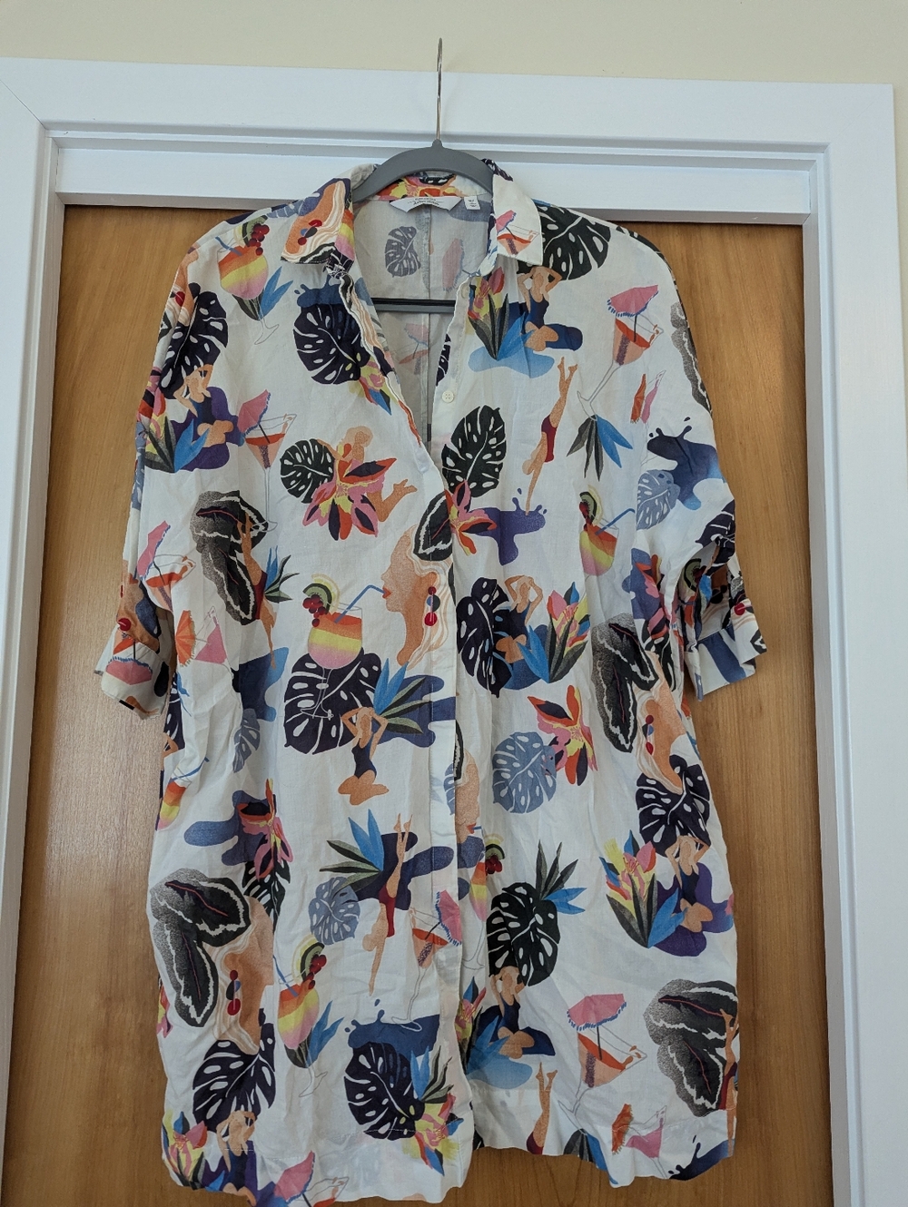 Tropical Print Button-Up Shirt Dress in Cream with Multicolor Motifs